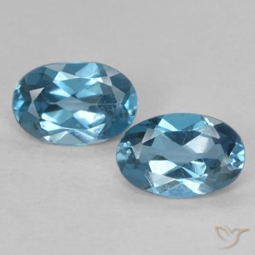 0.98ctw Natural Londres Azul Topázio, oval, VVS-VS
