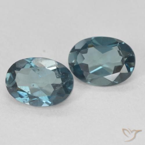 Pedras preciosas de Topázio Londres Azul natural de 1.95 ct, oval, VS