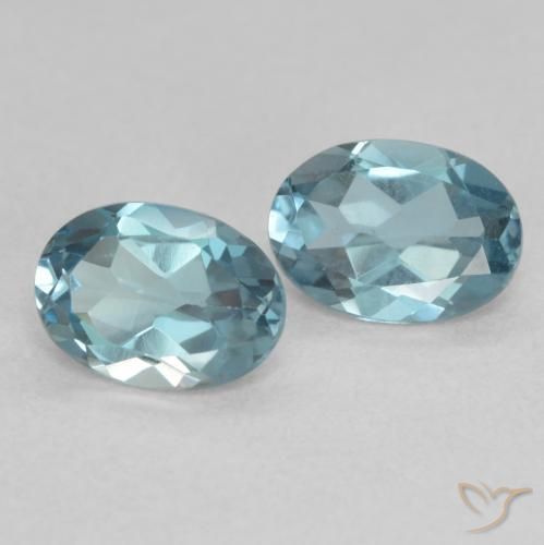 Pedras preciosas de Topázio Londres Azul natural de 1.90 ct, oval, VS