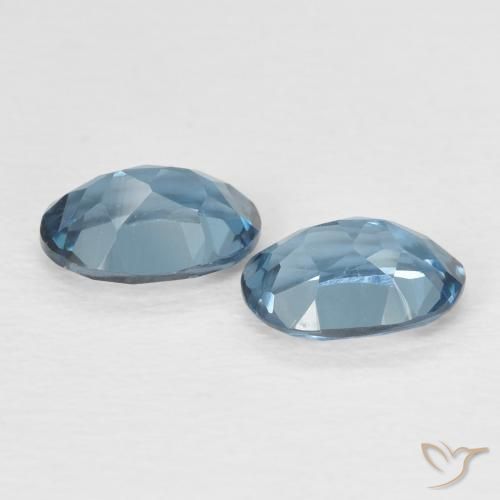 Pedras preciosas de Topázio Londres Azul natural de 1.95 ct, oval, VVS-VS