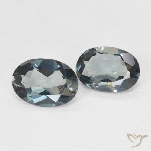 Pedras preciosas de Topázio Londres Azul natural de 1.68 ct, oval, VVS