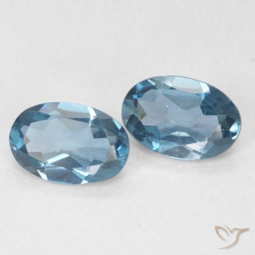 Pedras preciosas de Topázio Londres Azul natural de 0.92 ct, oval, VS