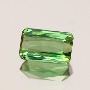 Turmalina verde natural 0,93ct, corte esmeralda, VS