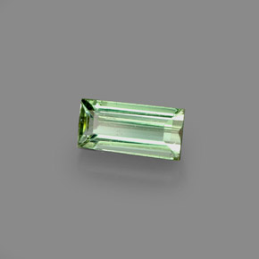 Turmalina verde natural 0,65ct, baguete, VVS-VS
