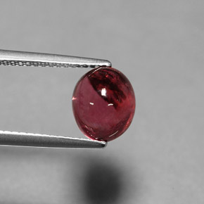 Turmalina vermelho natural 2,76ct, corte oval, transparente