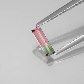 Turmalina multicolorido natural 0,32ct, baguete, VS-SI