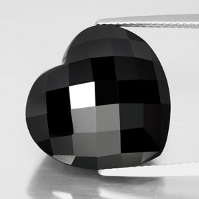 Turmalina preto natural 25,72ct, formato de coração, opaco