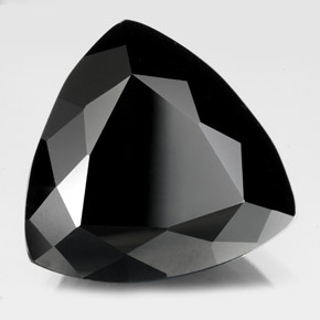 Turmalina preto natural 16,90ct, trillion, opaco