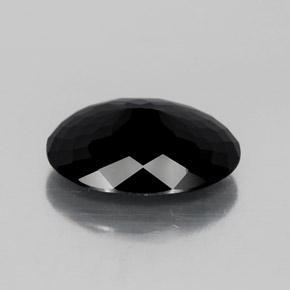 Turmalina preto natural 4,31ct, corte oval, opaco