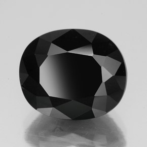 Turmalina preto natural 6,92ct, corte oval, opaco