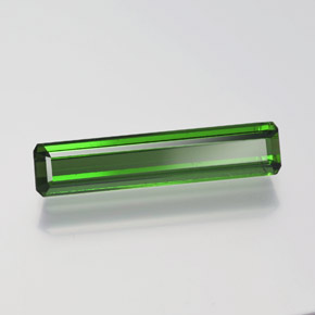 Turmalina verde médio-escuro natural 1,52ct, corte esmeralda, VS-SI