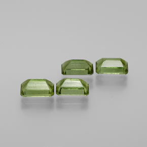 Pedras preciosas de Turmalina Verde floresta natural de 2.32 ct, Corte Esmeralda, VS