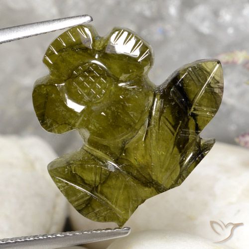 10.85ct Natural Verde Terroso Quente Turmalina, Flor cortada, Translúcido