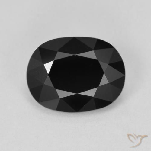 Turmalina preto natural 3,86ct, corte oval, opaco