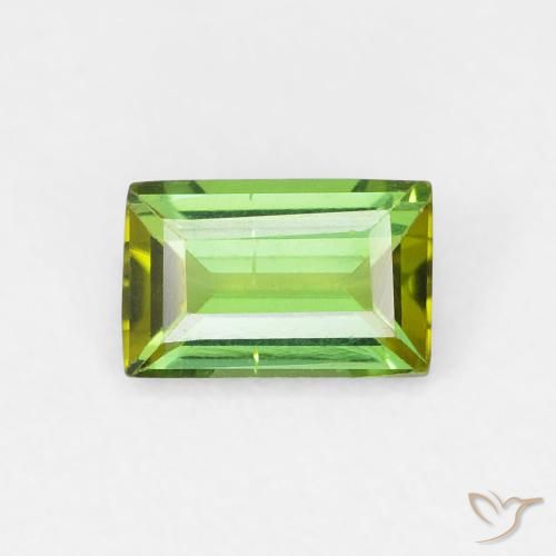 0.67ct Natural Verde Terroso Turmalina, baguete, VVS-VS
