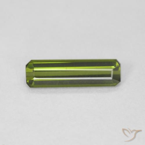 0.82ct Natural Verde Terroso Turmalina, Corte Esmeralda, VVS