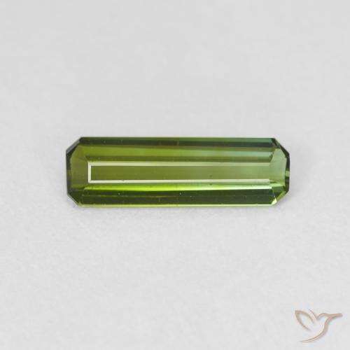 0.69ct Natural Verde médio Turmalina, Corte Esmeralda, VS