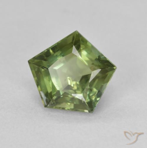 Turmalina Verde médio Natural 2.03ct, Chique, VVS