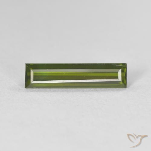 1.00ct Natural Verde Terroso Turmalina, baguete, VVS