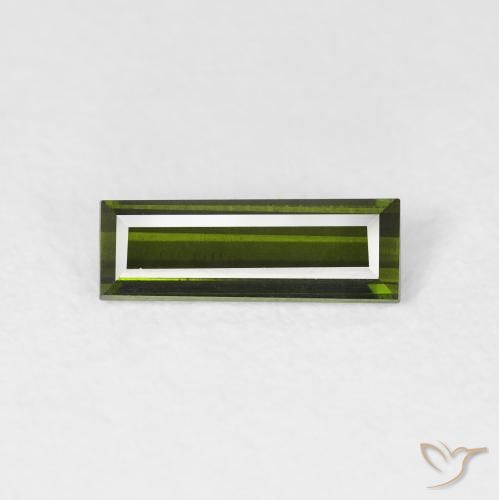 0.63ct Natural Verde Terroso Turmalina, baguete, VVS