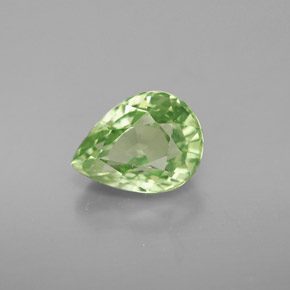 Granada tsavorita verde natural 2,74ct, formato de pêra, VS