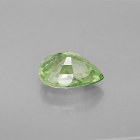 Granada tsavorita verde natural 2,74ct, formato de pêra, VS