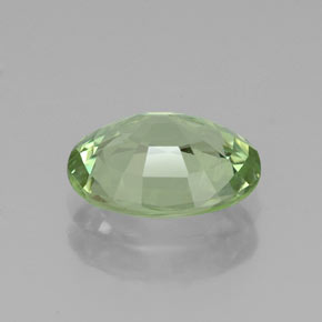 Granada Tsavorita Verde Natural 1.93ct, Corte Oval, VS