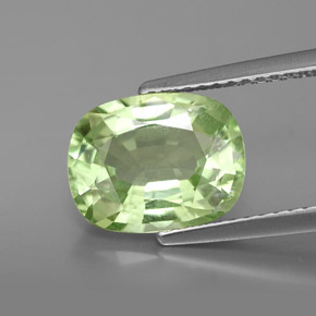 Granada Tsavorita Luz verde Natural 3.42ct, Almofada cortada, SI