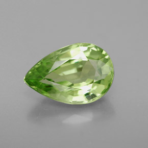 Granada Tsavorita Verde Natural 2.88ct, Formato de pêra, VVS