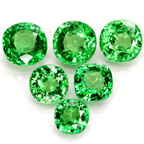 Pedras preciosas de granada tsavorita verde natural de  ct, almofada cortada, VS