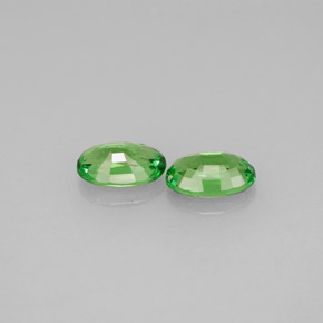 Pedras preciosas de granada tsavorita verde natural de  ct, corte oval, VVS-VS