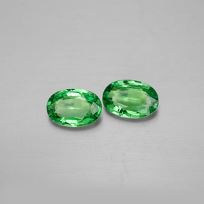 Pedras preciosas de granada tsavorita verde natural de  ct, corte oval, VVS-VS