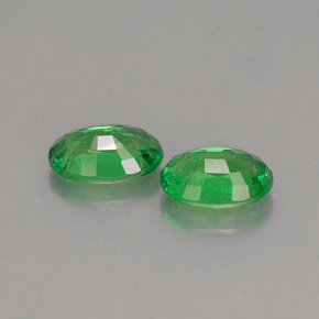 Pedras preciosas de granada tsavorita verde natural de  ct, corte oval, VVS-VS