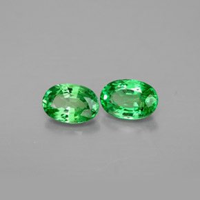 Pedras preciosas de granada tsavorita verde natural de  ct, corte oval, VS
