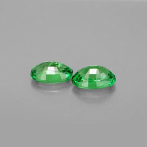 Pedras preciosas de granada tsavorita verde natural de  ct, corte oval, VS