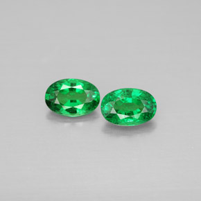 Pedras preciosas de granada tsavorita verde natural de  ct, corte oval, VS