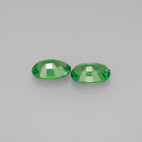 Pedras preciosas de granada tsavorita verde natural de  ct, corte oval, VS