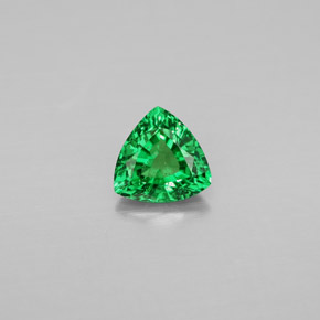 Granada tsavorita verde natural 0,67ct, trillion, VS