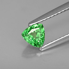 Granada tsavorita verde natural 0,47ct, trillion, VS