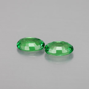 Pedras preciosas de granada tsavorita verde natural de  ct, corte oval, VVS-VS