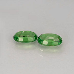 Pedras preciosas de granada tsavorita verde natural de  ct, corte oval, VVS-VS