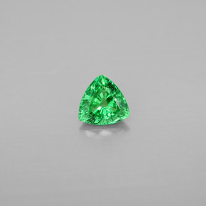 Granada tsavorita verde natural 0,54ct, trillion, VS