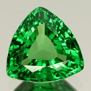 Granada tsavorita verde natural 1,05ct, trillion, VS