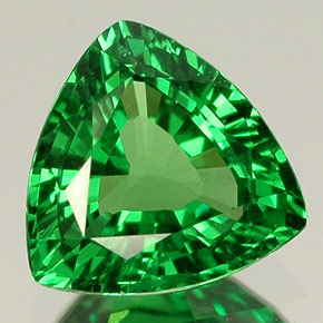 Granada tsavorita verde natural 1,05ct, trillion, VS