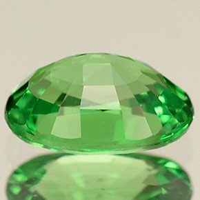 Granada tsavorita verde natural 0,64ct, corte oval, VVS
