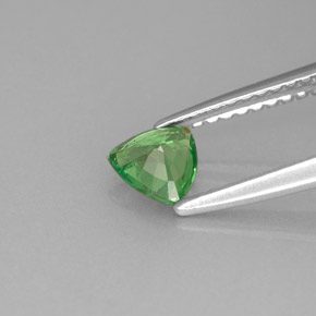 Granada tsavorita verde natural 0,43ct, trillion, VS