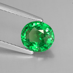Granada tsavorita verde natural 1,30ct, corte oval, VS