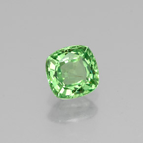 Granada tsavorita verde natural 0,50ct, almofada cortada, VS