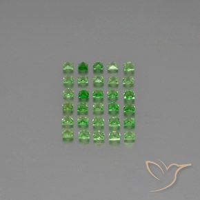 Pedras preciosas de Granada Tsavorita Verde claro natural de 2.61 ct, Quadrado, VVS-VS