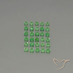 Pedras preciosas de Granada Tsavorita Verde claro natural de 2.57 ct, Quadrado, VVS-VS